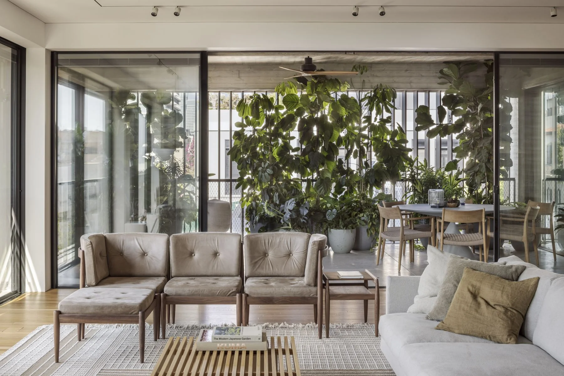 Interior design by Linoy Shoshani